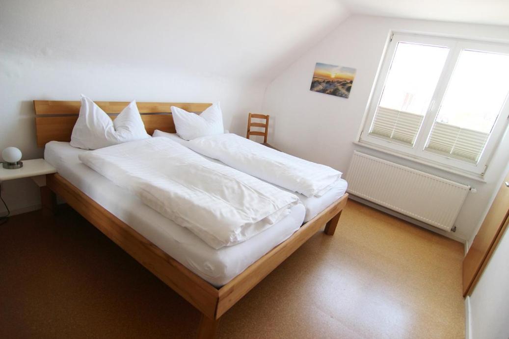 Haus Rena Am Suedstrand Borkum Extérieur photo